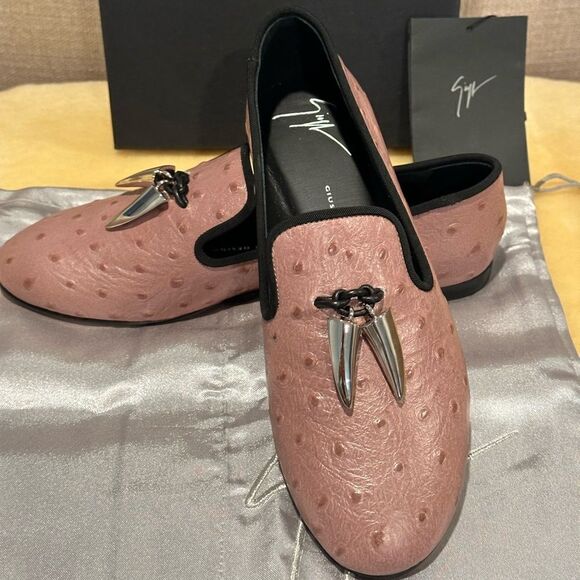 Giuseppe Zanotti Ostrich Textured Leather Slip On Stylish Loafer size 36 or 6 - Picture 1 of 13